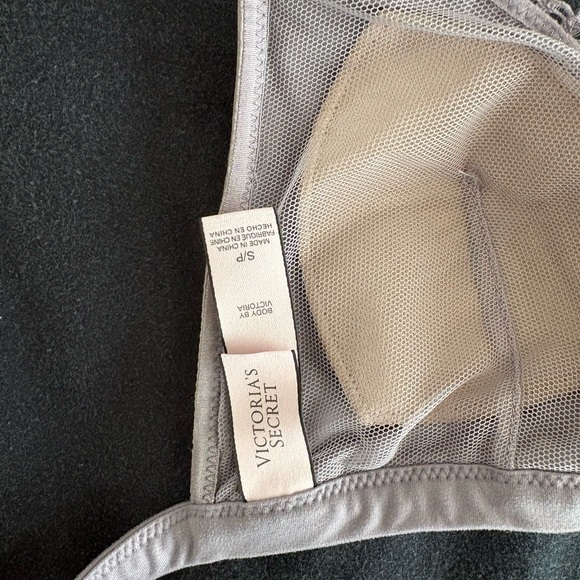 VS Bralette - Picture 2 of 5